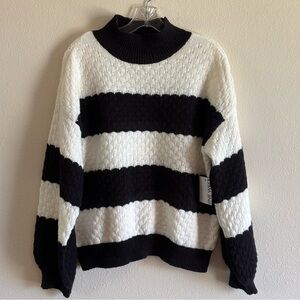 NWT Nine West Women's Black and White Striped Sweater Size Large